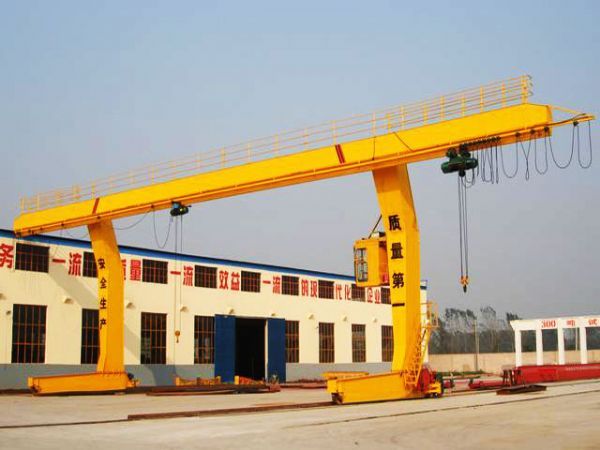 起重機(jī)斷電怎么辦？山東巨人重工機(jī)械有限公司為您分析原因及處理方法